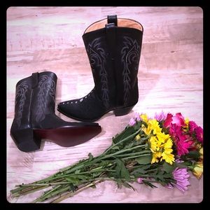 NWOT black jeweled female cowboy boots.